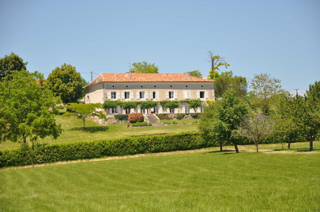 Bed and Breakfast Domaine De Puyrousse Ribérac Exterior foto